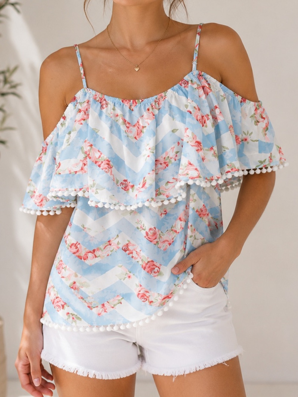 🌺 Beautiful Off Shoulder Floral Statement Top | MEDIUM | Blue Chevron Boho